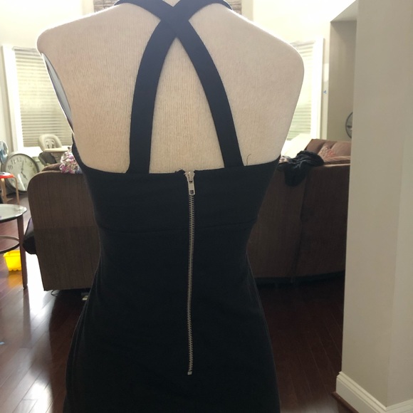 BEAUTIFUL LITTLE BLACK DRESS - Picture 4 of 8